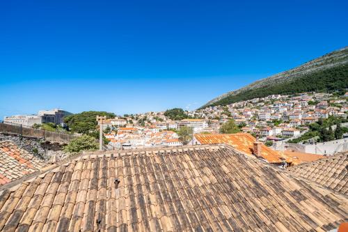 Foteza Apartments