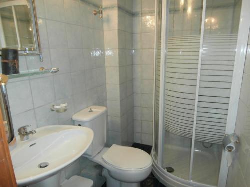 Avra Rooms - image 7