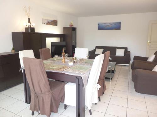 Apartment Le Clos Saint Saens-1 by Interhome near L'Emeraude