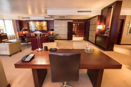 360841780 Crowne Plaza Porto by IHG