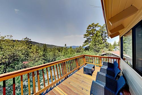 The Birds Nest in Big Bear Lake, USA