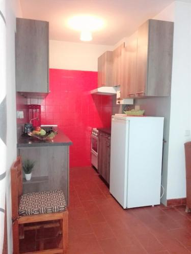 Apartamento vista mar e por do Sol (1,6km Praia) in Picao