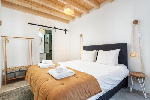 Privilege Casa Perto do Mar with Rooftop Jacuzzi gîte à louer Luz de Tavira