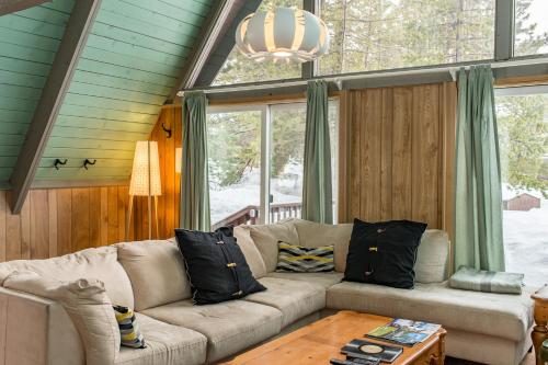 Arrowhead Escape, South Lake Tahoe (photo 7)