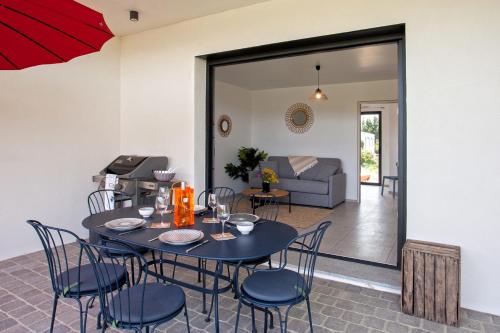 Tramontana quiet place 7 min from beach swimming pool bbq