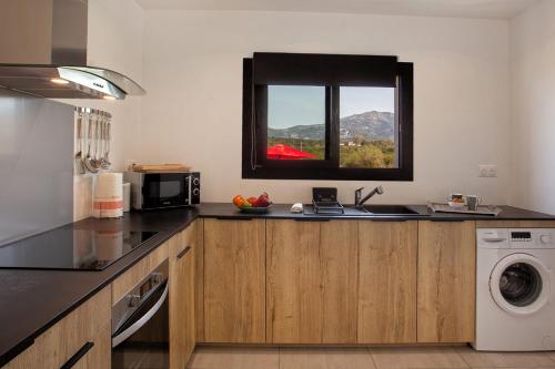 Tramontana quiet place 7 min from beach swimming pool bbq