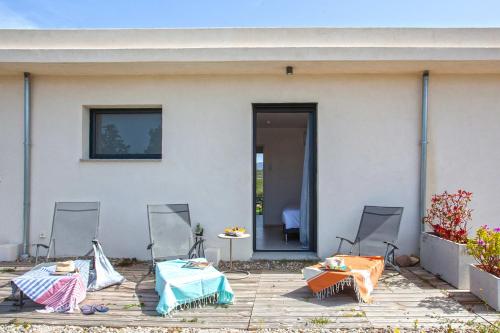 Tramontana quiet place 7 min from beach swimming pool bbq