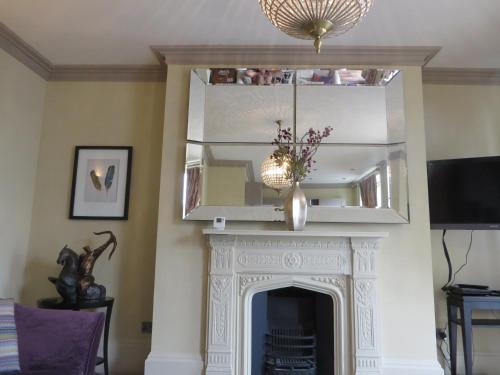 Hewlett Apartments - image 9