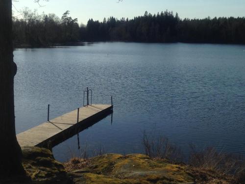 주변 환경, Spjutsbygds Gårds Bed and Breakfast (Spjutsbygds Gards Bed and Breakfast) in 뢰데뷔