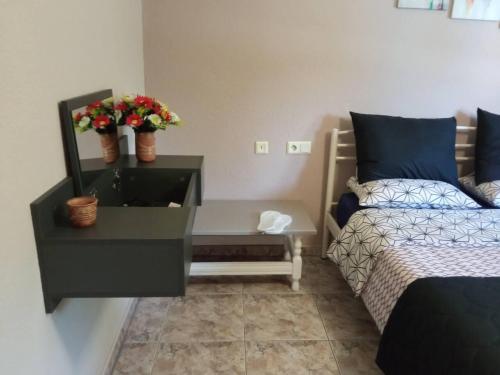 Remarkable 2-Bed House in VEROIA gîte à louer Skoteiná