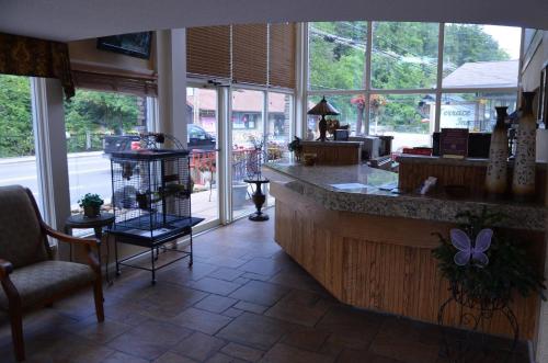 Zoders Inn and Suites – Gatlinburg, TN