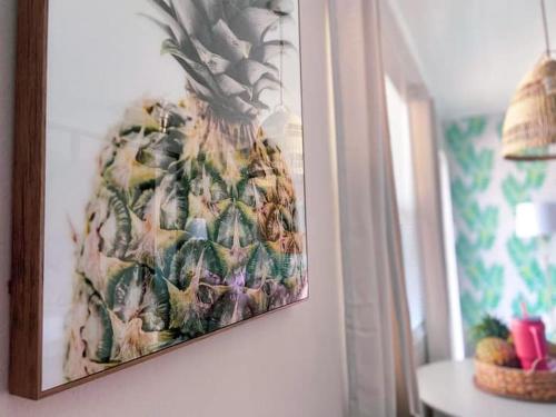 Pink Paradise at Seascape. Getaway by the beach! in Riviera Beach, USA