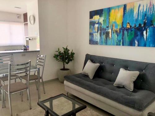 Hermoso Departamento Amoblado Zona Sirari