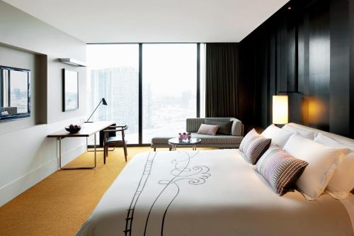 Crown Metropol Melbourne – Melbourne, GA