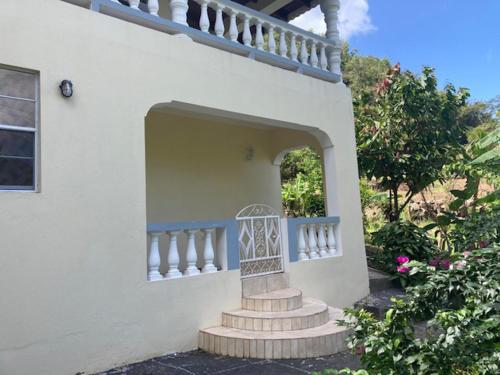 Exterior view, 2 Bed Villa - Sleeps 4 - Sea View & 10min to Beach in Gouyave