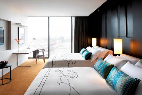 Crown Metropol Melbourne – Melbourne, GA