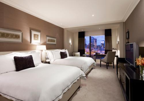 Crown Towers Melbourne – Melbourne, GA