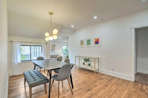 Oak Park Home with Fire Pit - 5 Mi to Garfield Park! in Oak Park