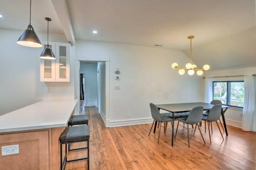Oak Park Home with Fire Pit - 5 Mi to Garfield Park! in Oak Park