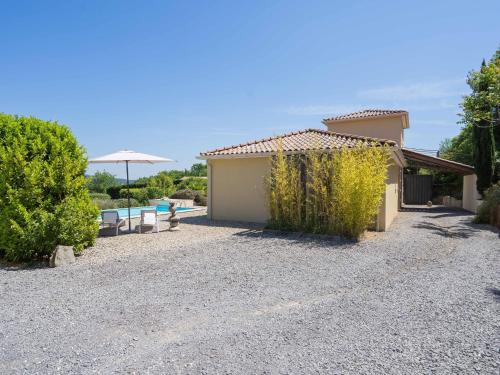 Luxurious Villa with Private Pool in Les Vans - image 8