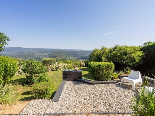 Luxurious Villa with Private Pool in Les Vans - image 2