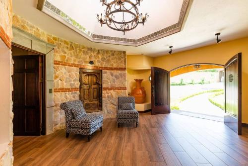 Villa El Retiro Luxury Property in Alajuela