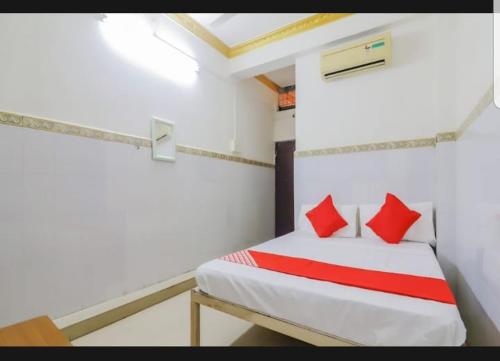 Metro Lodge near Taj Falaknuma Palace