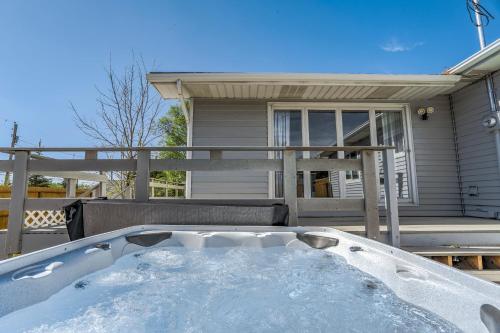 Modern 5BR House in Monument Near USAFA, Park in Monument, USA