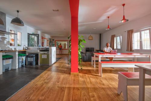 sala de TV, Tarifa Kite Hostel in Tarifa