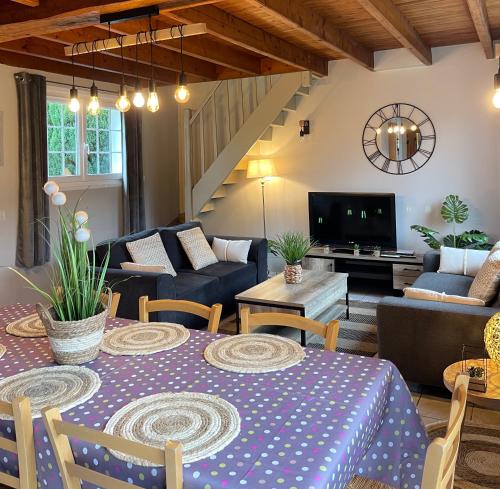 Létesítmények, Les Mouettes in Escalles