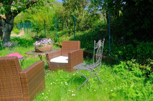 Kert, Ferienweingut Wissing Wohnung Frieda in Gleiszellen-Gleishorbach