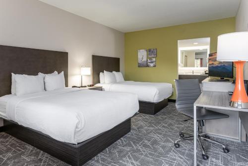 Quality Inn Asheville Downtown Tunnel Rd - image 14