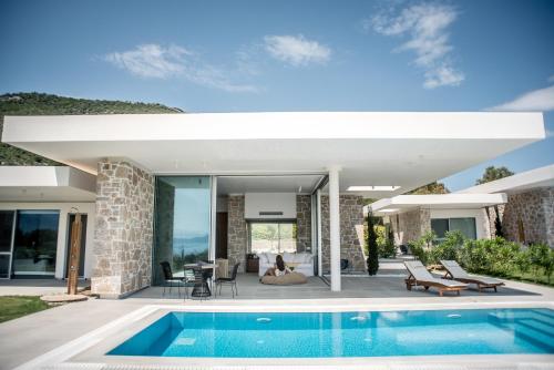 2 bedrooms, 3 beds