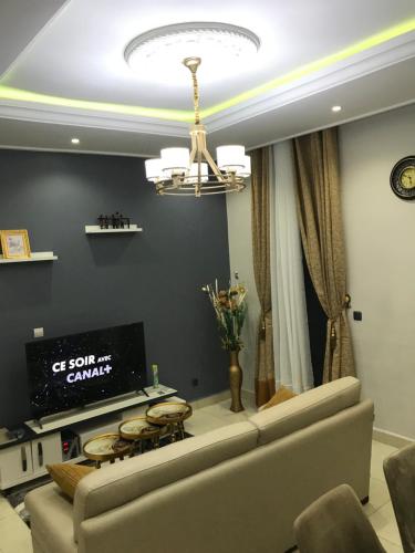 Two-Bedroom Apartment room in Appartement contemporain et calme à Yaoundé