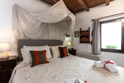 1 double bed, 1 sofa bed