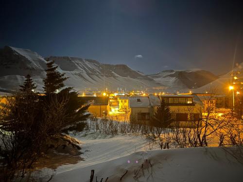 Skats, Westfjords - Rooms in Bolungarvika