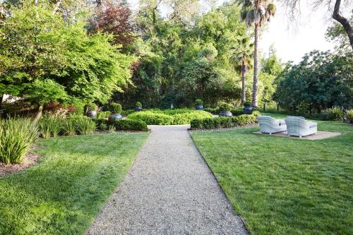Milliken Creek Inn & Spa - image 14