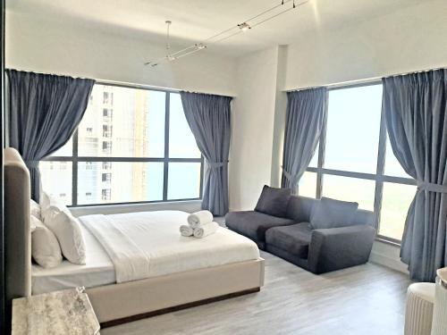 Modern Panoramic Sea View 3BR Apartment on JBR Walk