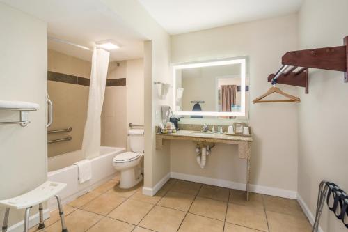 Quality Inn Bradenton - Sarasota North - image 9