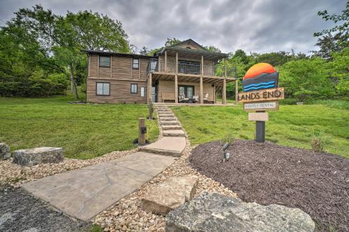 Expansive Branson Cabin with Lake View 3 Mi to SDC! - image 11