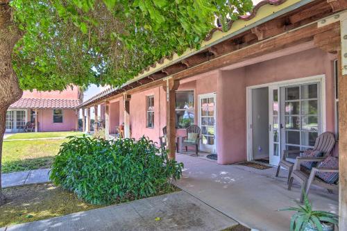 Single-Story Eloy Apartment w/ Patio Space! in เอลอย (แอริโซนา)