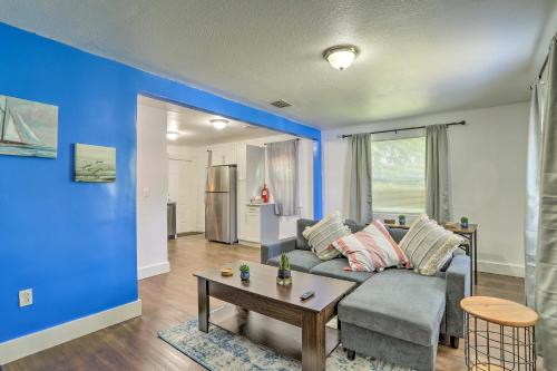 Beautiful Miami Getaway Less Than 6 Mi to Downtown! Beautiful Miami Getaway Less Than 6 Mi to Downtown!