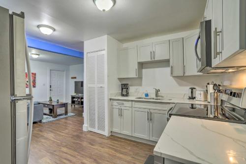 Beautiful Miami Getaway Less Than 6 Mi to Downtown! Beautiful Miami Getaway Less Than 6 Mi to Downtown!