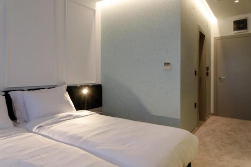2 twin beds