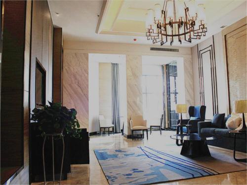 Baotou West Lake Hotel