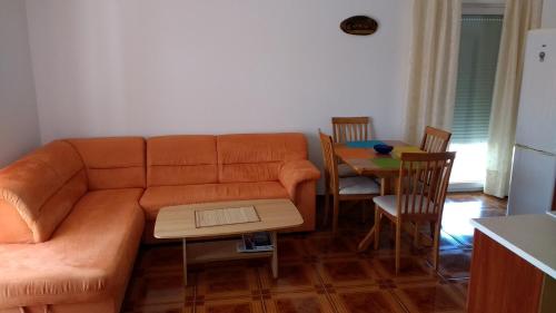 Apartments with a parking space Vir - 12692 - image 2