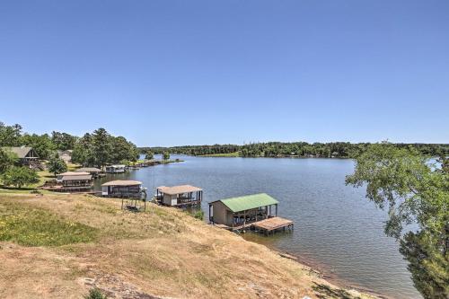 House with Dock and Slide Situated on Lake Sinclair! in Madison (GA)