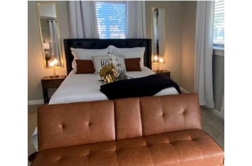 Stunning Cozy Downtown Guesthouse