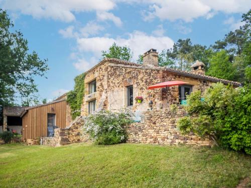 Eksterijer hotela, Tranquil Holiday Home in Mazeyrolles with Garden in Villefranche-du-Perigord