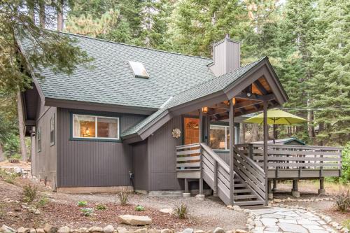 Cabin in the Woods - Tahoma